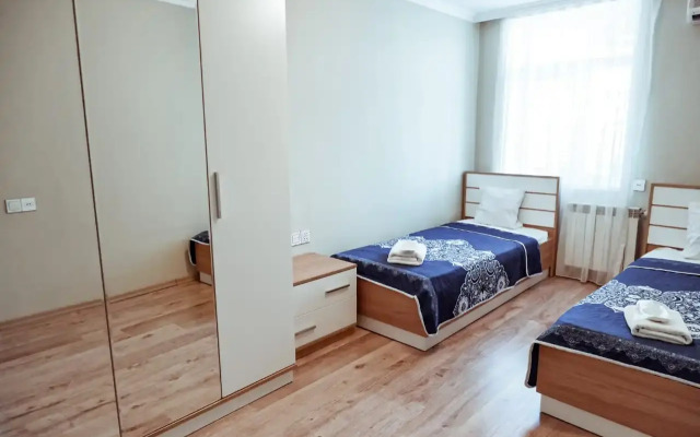 F1 View in Boulevard 1 Apartments