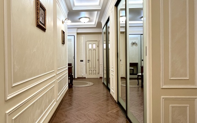 3-komnatnaya Premium Klassa Yarapartments na Sovetskoy 21 Flat