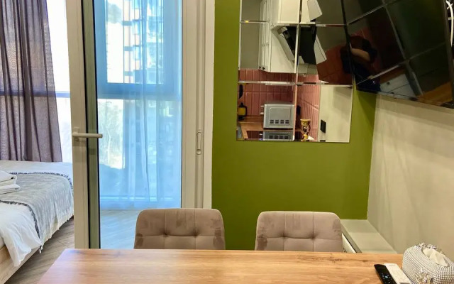 Апартаменты Новая Уютная Судия с Шикарным Видом из Окна