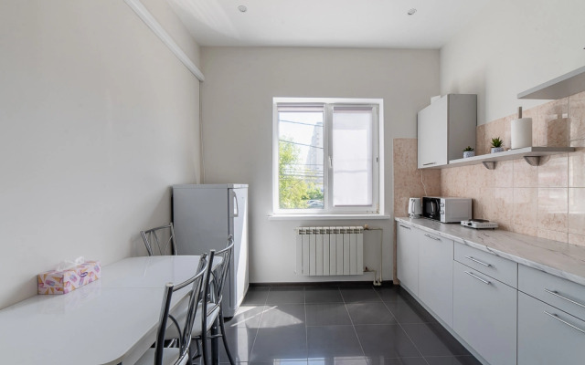 Апартаменты на Коммуны 2