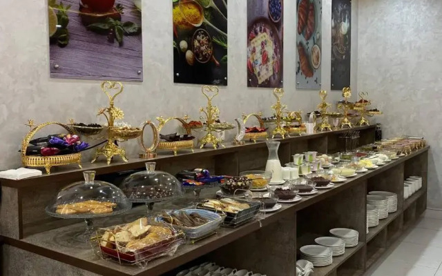 Ohu Palace Hotel & Restaurant