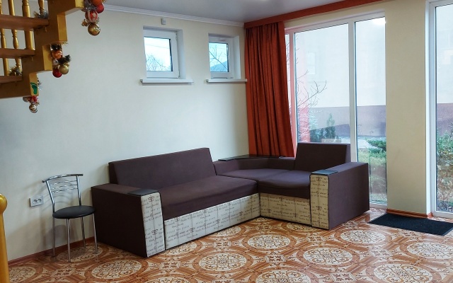 Sunny Holiday Private House