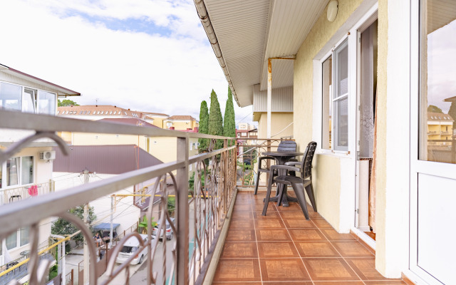 VIVA Larisa Guest House
