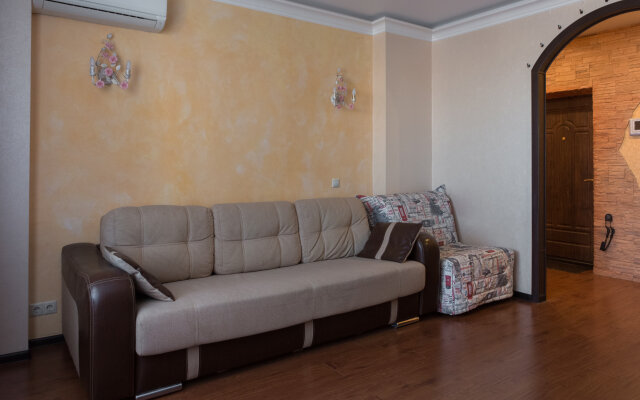 Bulvar 60-Letiya Pobedyi 10 Apartments