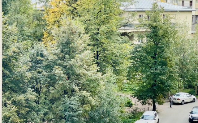 Kvartira Uyutnaya Kvartira U Metro I Razvodnym Mostom Flat