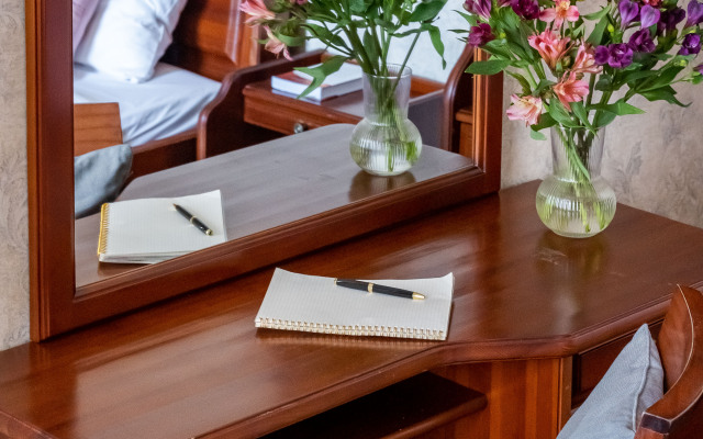 Квартира 2 Ночи на улице Жуковского 59