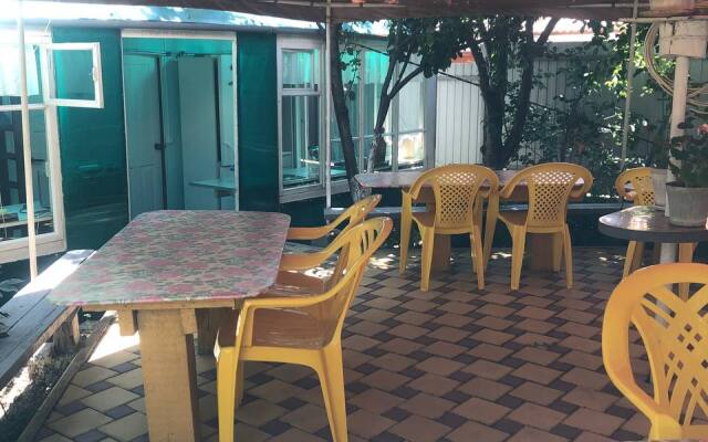 Leto Vsem Guest House