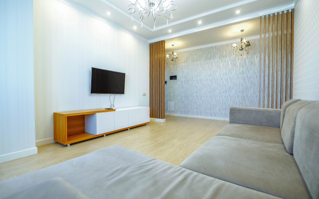 Polnotsennyie 2 Komnatnyie vozle Trts Han Shatyir Apartments