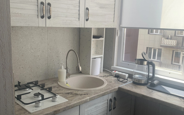 Studiya V Zhivopisnom Rayone Flat