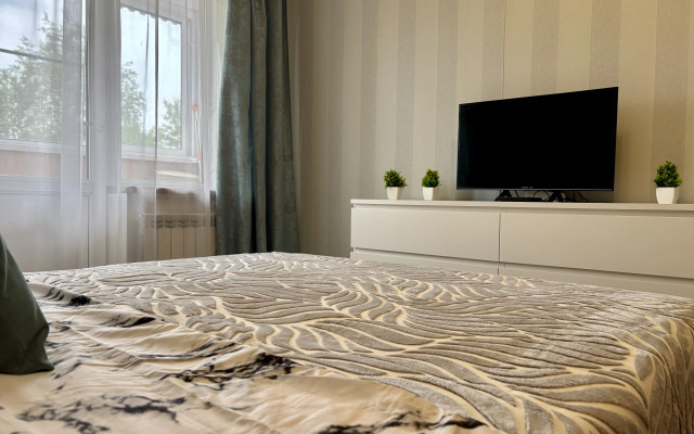 Na Fabrichnoy 2 Flat with Balcony