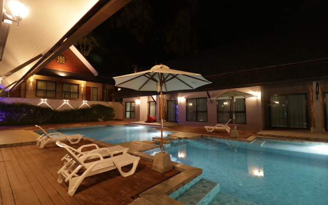 The Scene Cliff View Villas Hotel