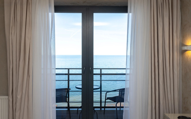 Квартира с Видом на Море