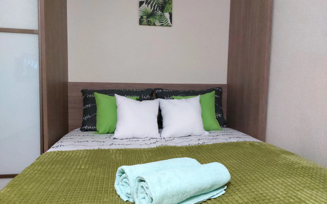 Апартаменты Уютные Однокомнатные на Гладкова 25б