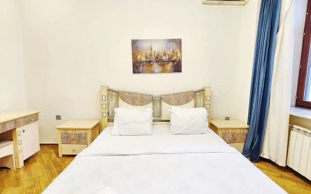 F1 View in Boulevard 4 Apartments