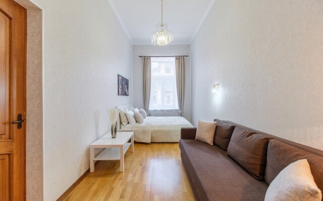 Апартаменты Видовые у Казанского собора 2 спальни 2 сан.узла 12 гостей