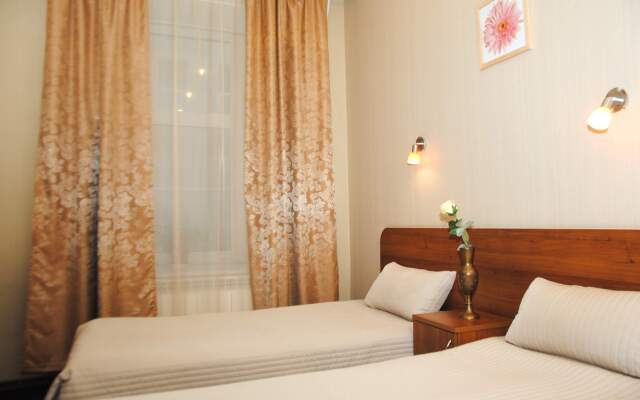 Apartaments Atmosfera Na Krasnogo Kursanta (1)