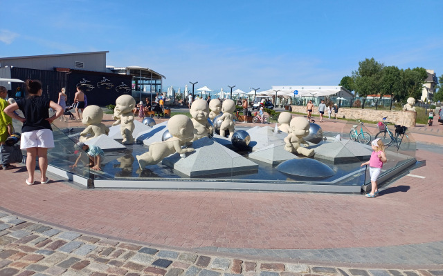 Апартаменты Уютная студия в шаге от пляжа