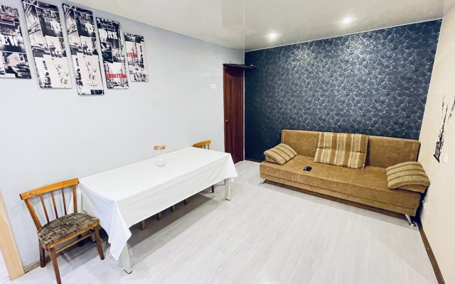 Na Komarova 17/2 Apartments