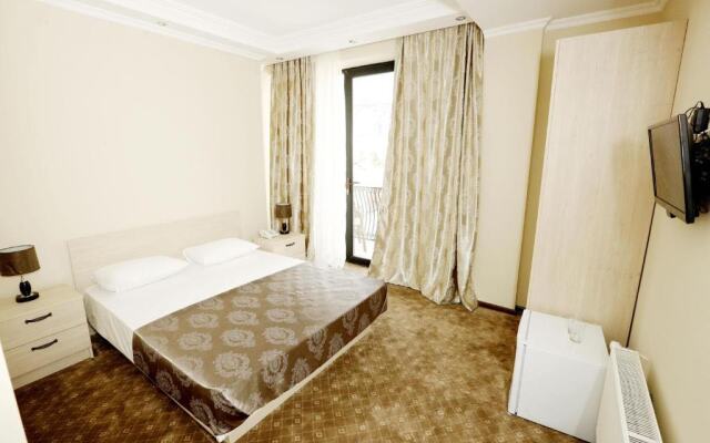 Отель Hotel Ciskari