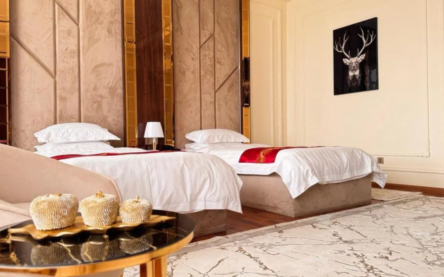 Kangurt Grand Hotel