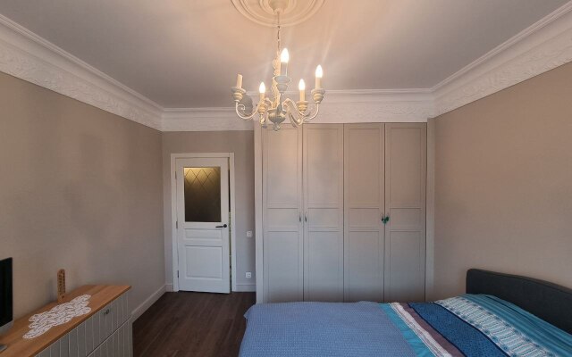 Komfortnaya Odnushka Na Lazarevskoy 9 Apartments