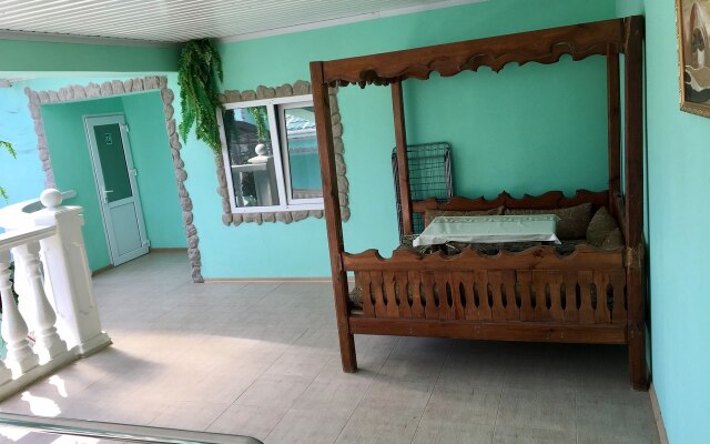 Faina Guest house