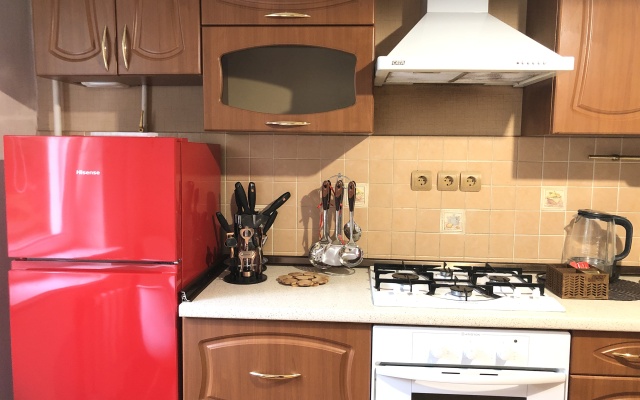 Servisnye apartamenty na ulitse Leyteyzena Flat