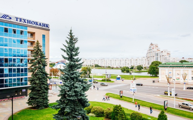 Pobediteley 3 Apartments