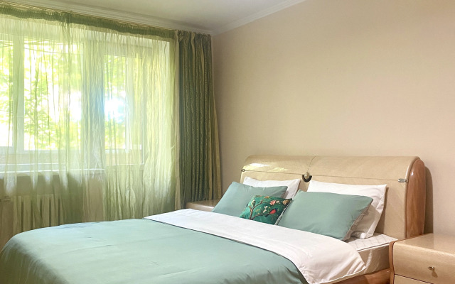 3-komnatnaya Na Zheltoksan Flat