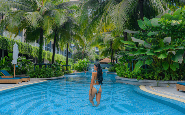 La Green Hotel & Residence Phuket - Image 4