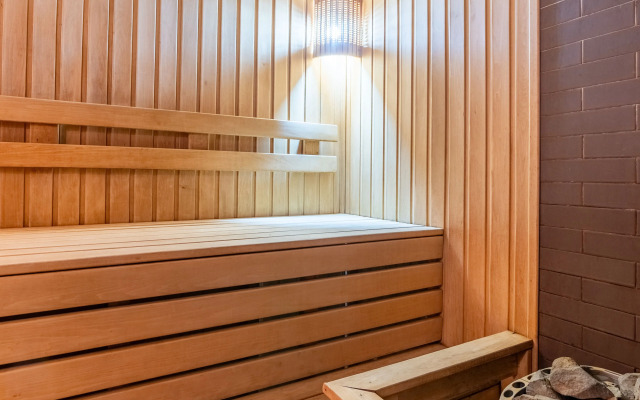 Гостевой комплекс с баней Вверх