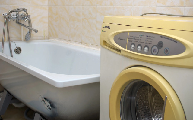 Apartments Kvartirov on str. Alekseeva, bld. 50