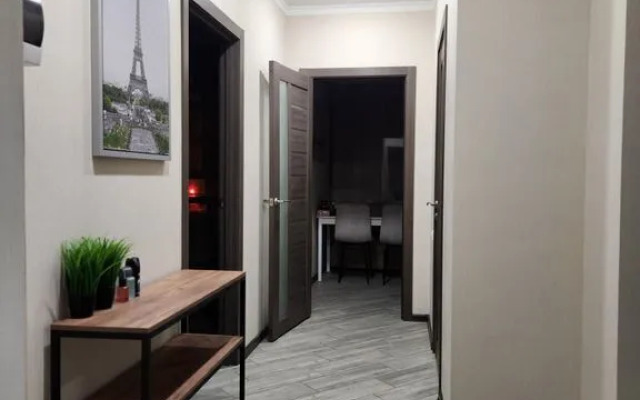 Uyutnaya Yevrodvushka V Tsentre Goroda Flat