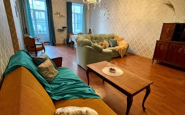 SivakApart Ryadom S Dvortsovoy Ploschadyyu Apartments