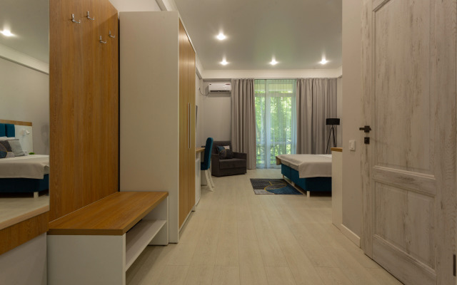 Gde Pahnet Letom - Stilnaya Studiya u Morya v Sochi (Ashe) Apartments