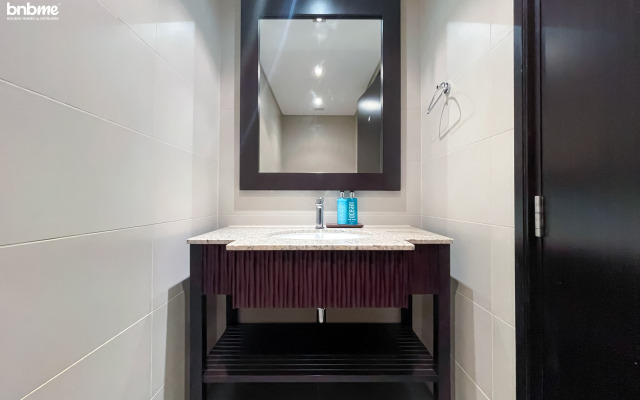 Апартаменты Bnbmehomes Lux Living Redefined Palm Jumeirah - 507