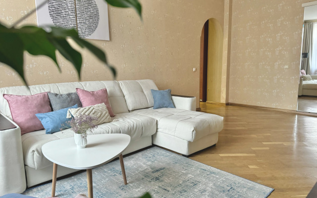2-k ryadom s m.Sviblovo Flat