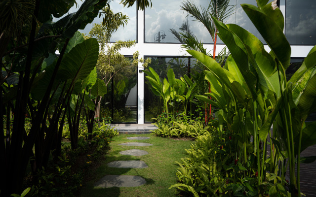 Апартаменты Двухуровневые с бассейном