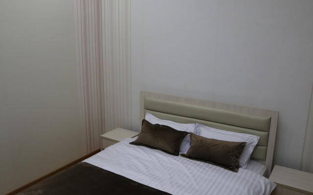 Summer Hotel