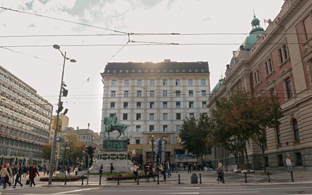 Ночлег и завтрак (B&B) Five Points Square - City Center