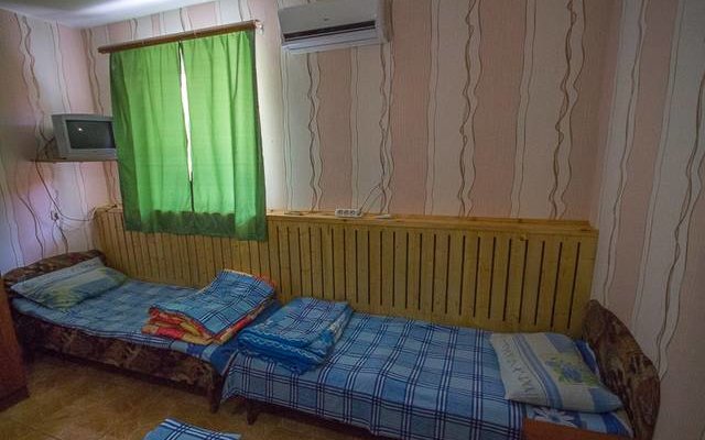 Aerosvit Guest House