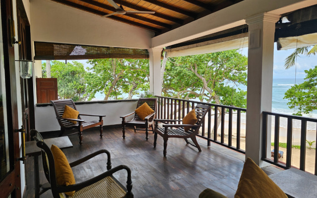 South Point Abbey 4 bedroom beach front Villa