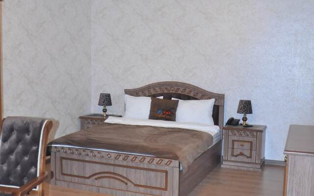 Qala Hotel
