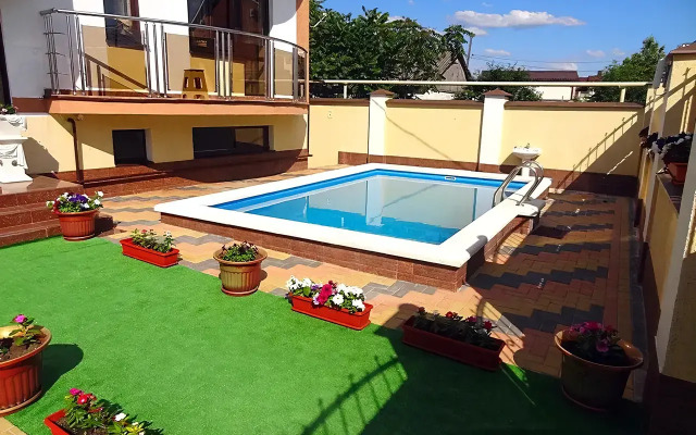 Aleksandros Guest House