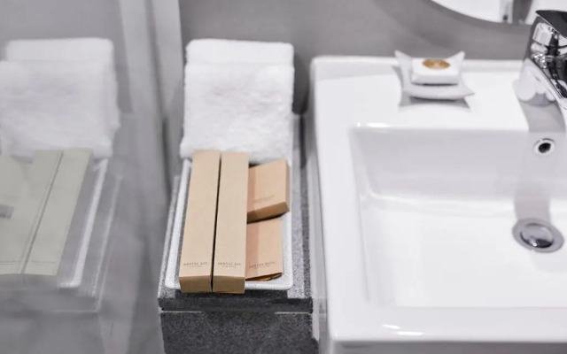 Отель 56 Surawong Hotel Bangkok