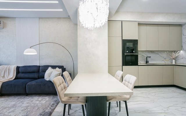 Yalta Plaza Apartments