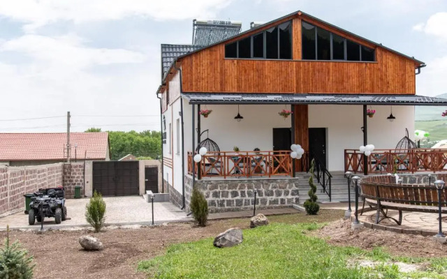 Aparan Гостевой дом