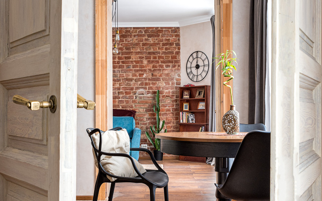 Апартаменты Трехкомнатный лофт в центе