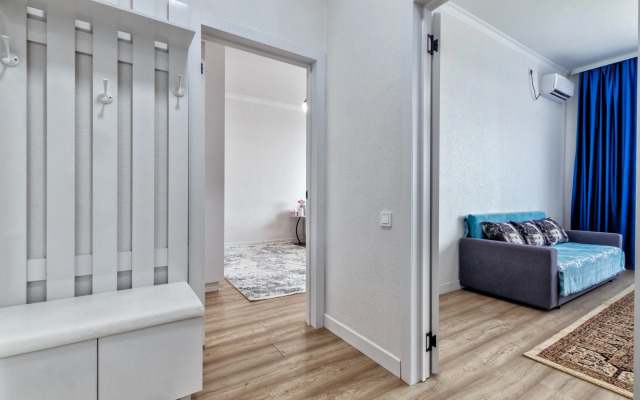 Evro2 v Samom Serdtse Stolitsy Flat