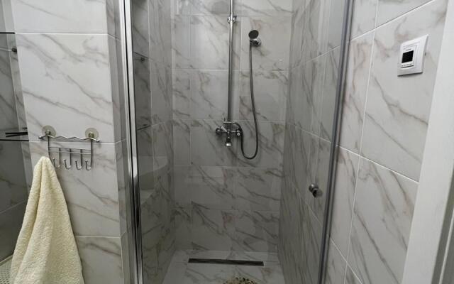 Апартаменты Острякова 244